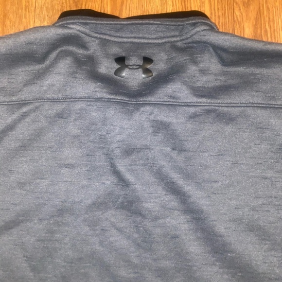 Under Armour 1/4 Zip Pullover, Size: X-Large - Picture 5 of 5
